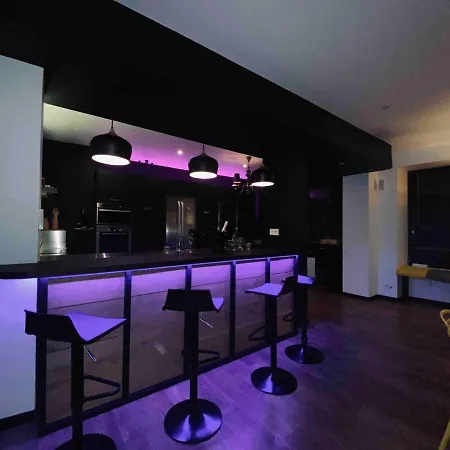 Le Palais Episcopal ~ Loft Hyper Centre ~ Parking Appartement